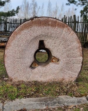 Girnapusių ekspozicija