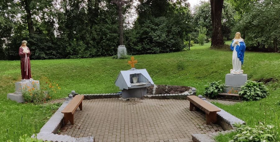 Daujėnų parapija