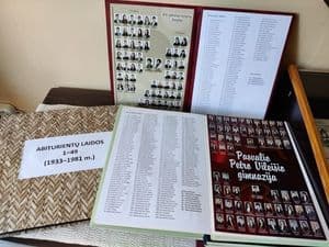 Abiturientų laidų sąrašai ir vinjetės